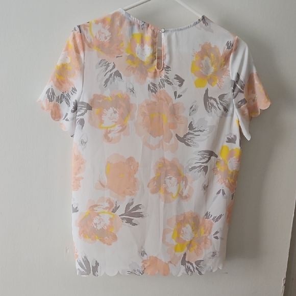 Banana Republic Relaxed White and Gray Blouse - Picture 4 of 6